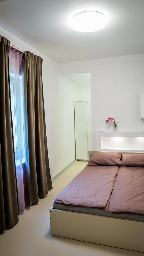 Apartment Near The River With It'S Own Entrance Ligatne Bagian luar foto