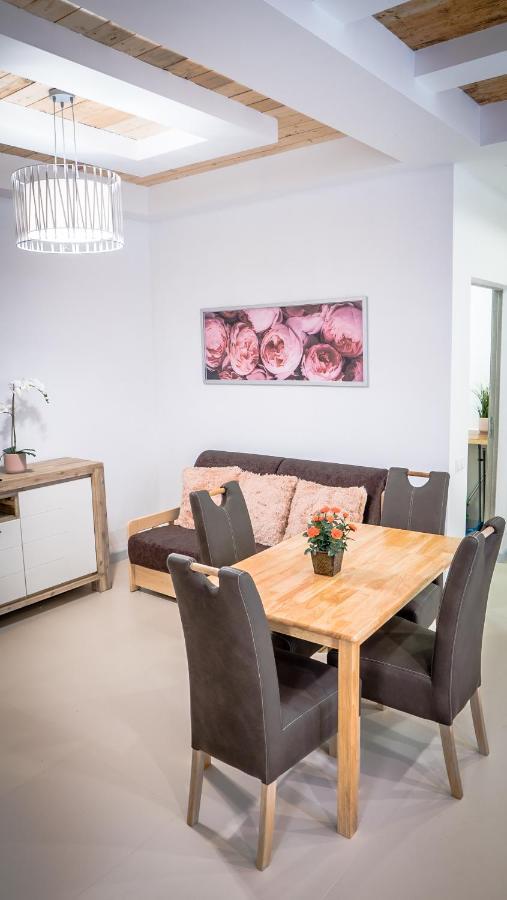 Apartment Near The River With It'S Own Entrance Ligatne Bagian luar foto
